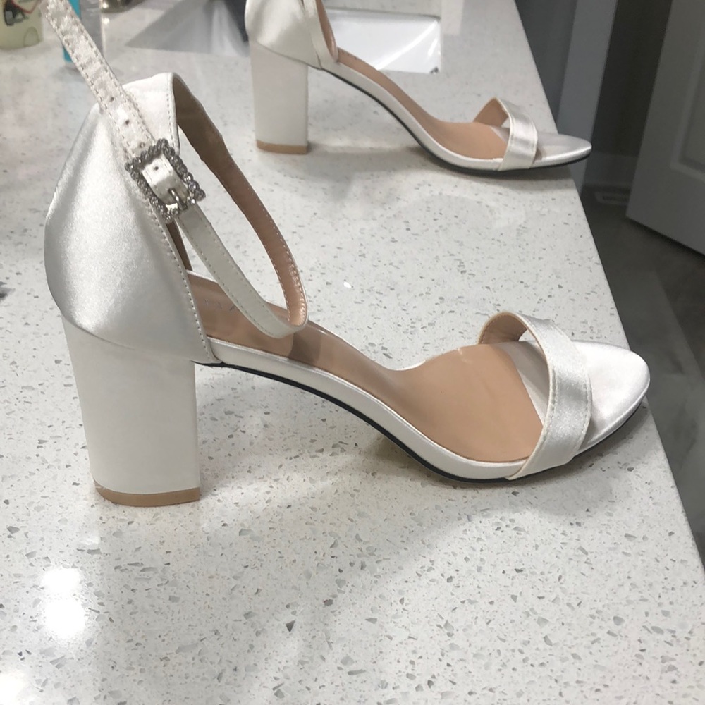 White bridal wedding shoe- never worn